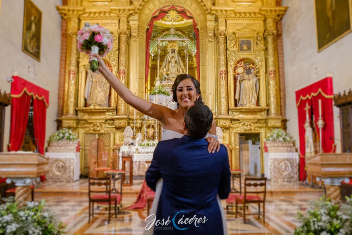 Boda en Señorío de Tabajete, Ceremonia en Iglesia de la Merced