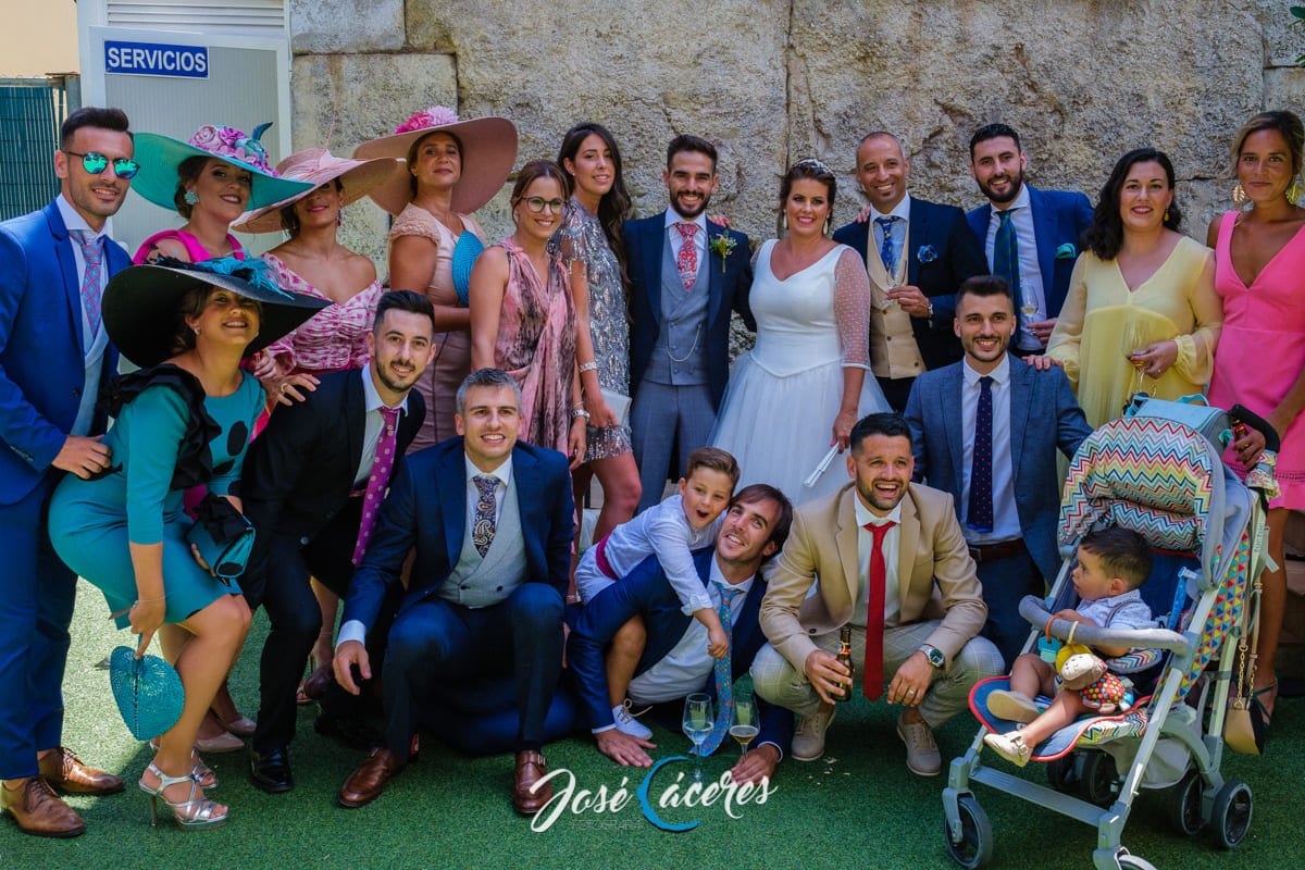Invitados a las bodas