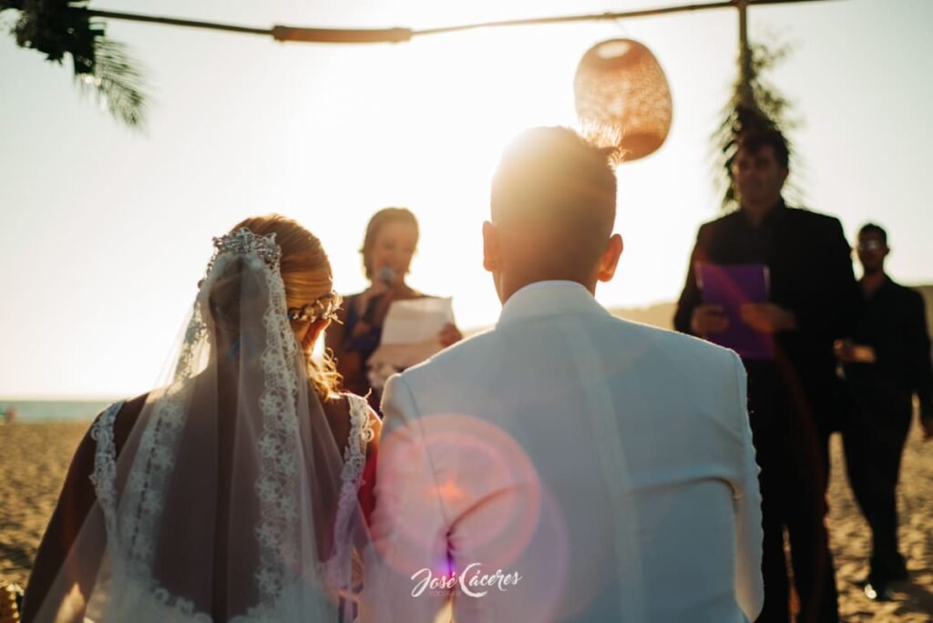 Boda civil en la playa