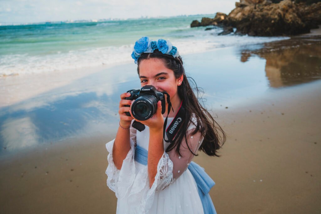 Fotos de comunión en la playa para familias de Jerez | Estudio José Cáceres