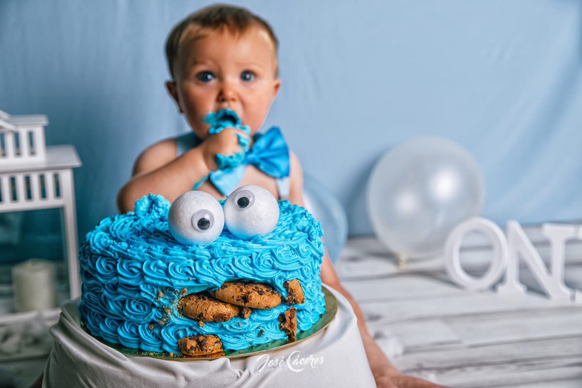 Sesión de cumpleaños de 1 año en Jerez — smash cake bebé primer cumpleaños José Cáceres