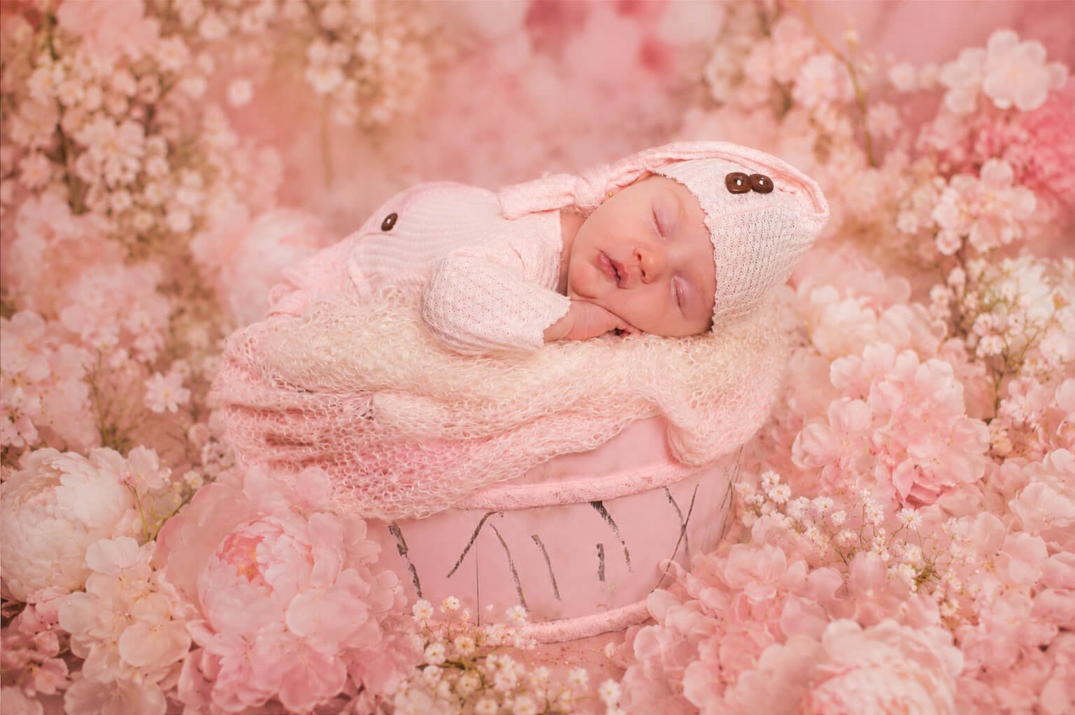 Fotógrafo newborn en Jerez — recién nacido en sesión en estudio José Cáceres
